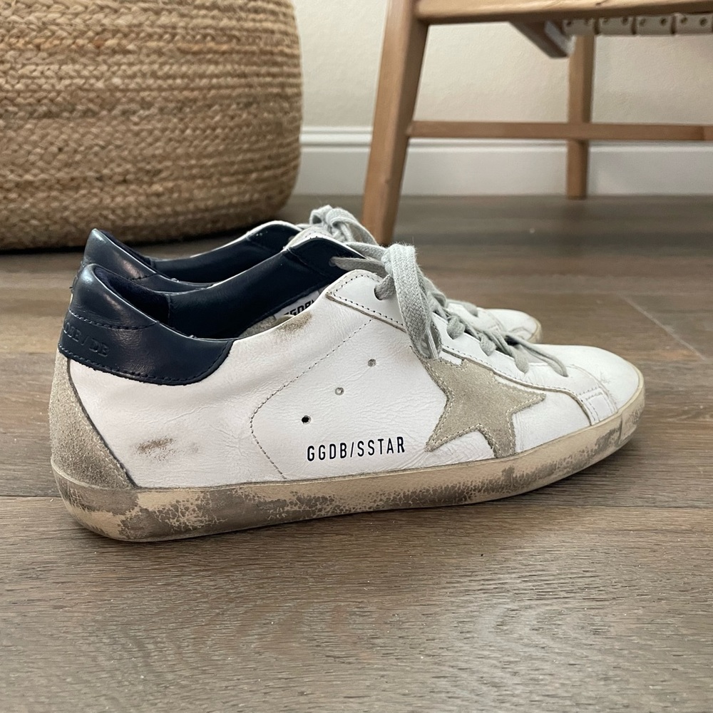 Golden Goose Superstar size 37